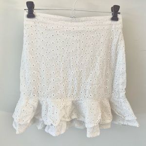 Francesca’s white patterned mini skirt - Size XS/S